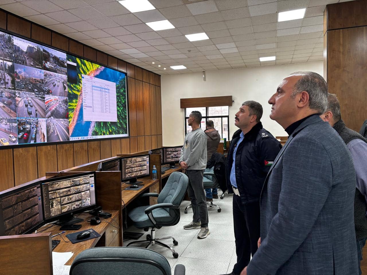 الشواربة يتفقد مناطق الأمانة وغرفة طوارئ المدينة