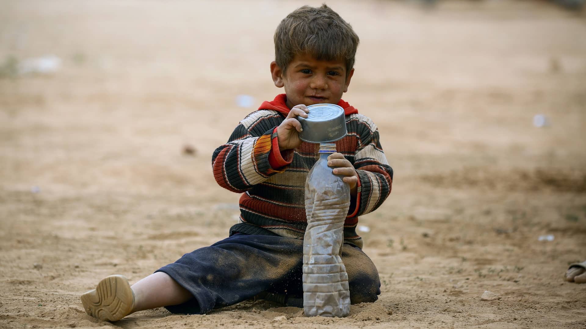 اليونيسف: 417 مليون طفل فقراء في العالم