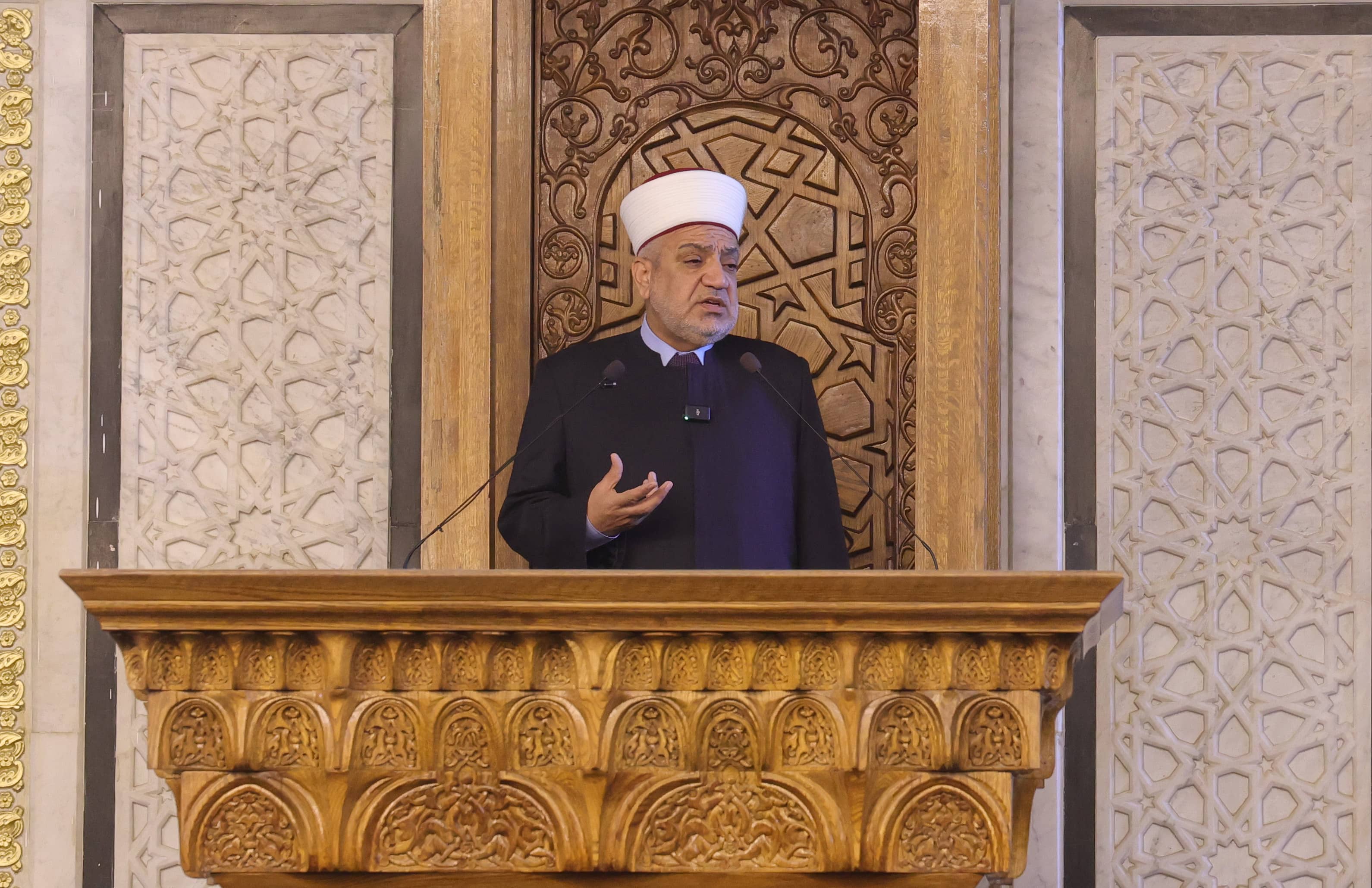 وزير الأوقاف يدعو إلى صلة الأرحام ومقاومة آفة المخدرات