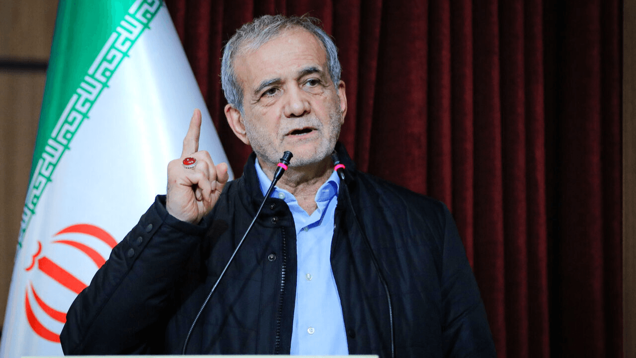 الرئيس الإيراني: من يصف مذكرة التفاهم بالهزيمة يخدم إسرائيل