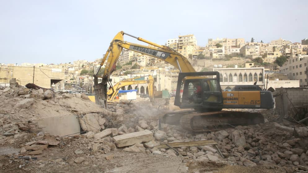 أمانة عمّان تنفذ أعمال هدم في شارع الطلياني ضمن مشروع تطوير أحياء العاصمة
