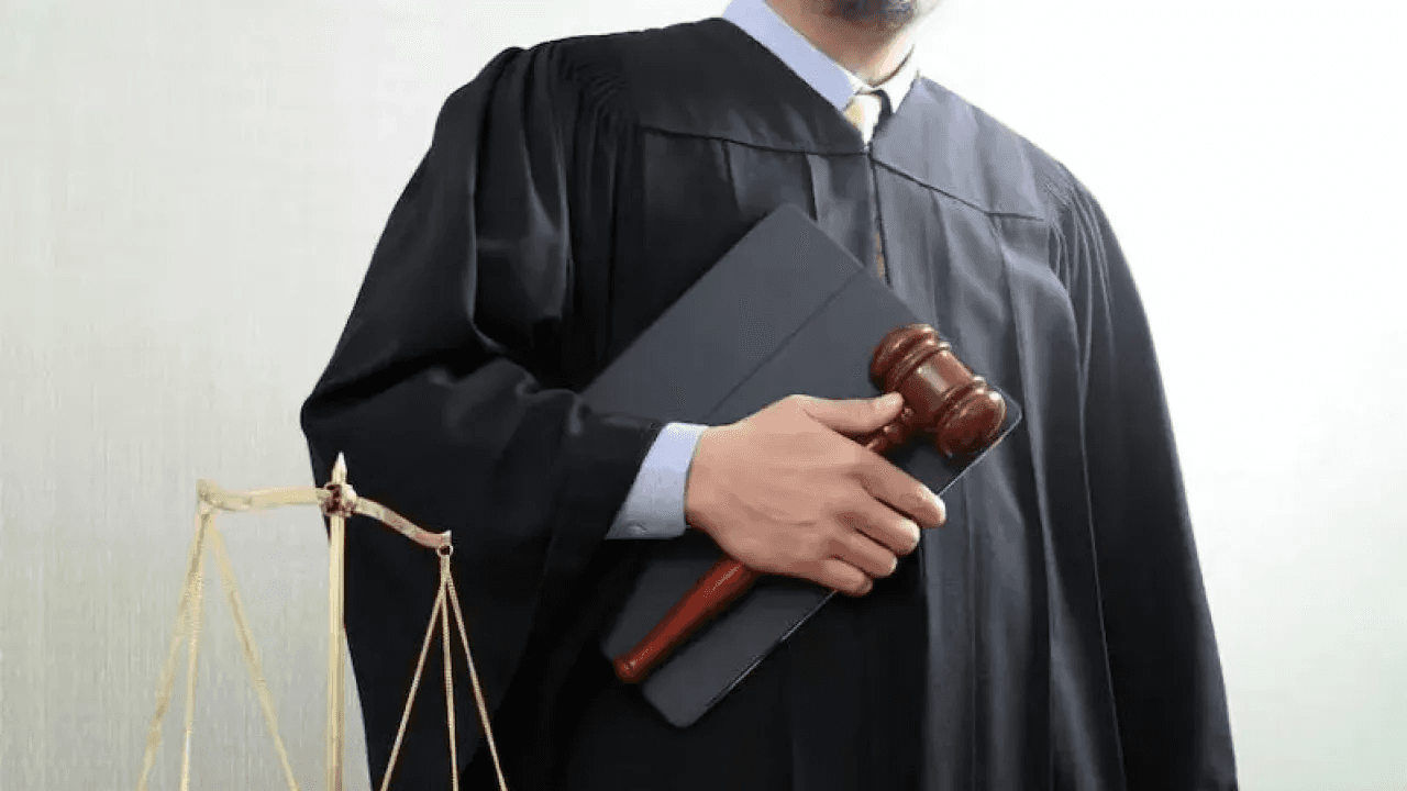 أبو عبود: محامٍ لكل 550 مواطناً في الأردن وسوق العمل لا يستوعب الخريجين الجدد