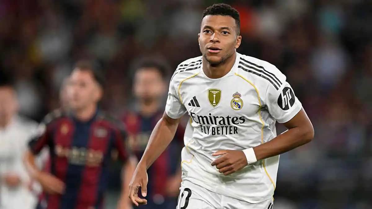 أرقام مخييفة.. كيليان مبابي يكتب التاريخ في ريال مدريد ويتقدم على الأساطير