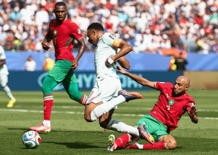 فرنسا تنهي الحلم المغربي وتبلغ نصف نهائي المونديال