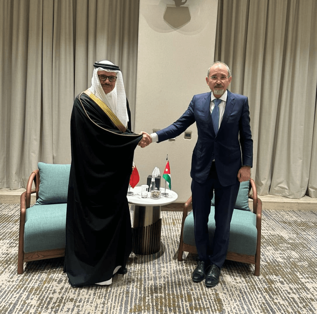 مباحثات تجمع الصفدي بوزير خارجية البحرين.. ماذا دار بينهما؟