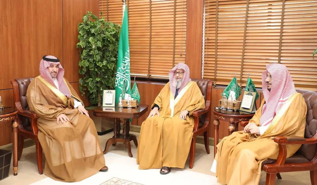 مفتي عام السعودية يستقبل رئيس الجمعية الوطنية لحقوق الإنسان