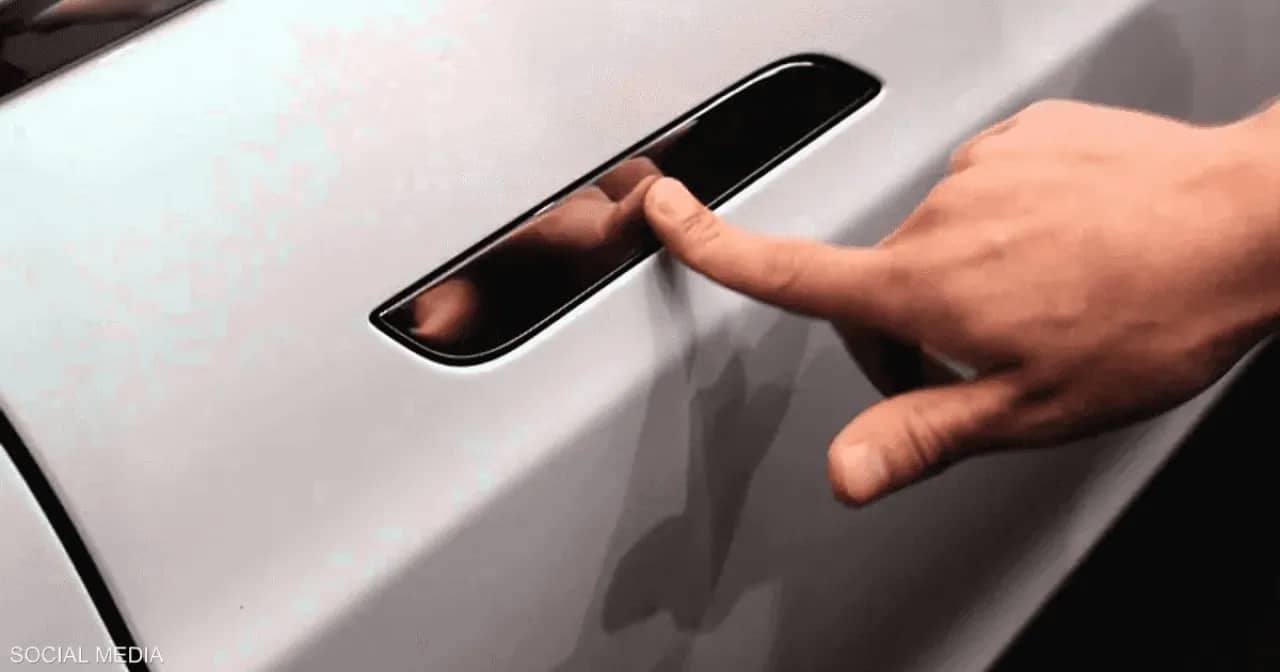 الصين تحظر مقابض الأبواب المخفية في السيارات