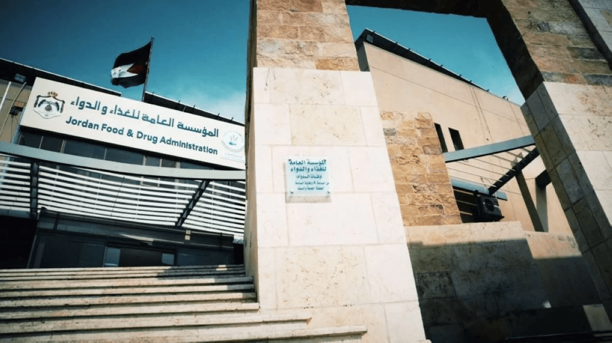 الغذاء والدواء تؤكد ضرورة الحصول على موافقتها قبل توزيع التبرعات الغذائية