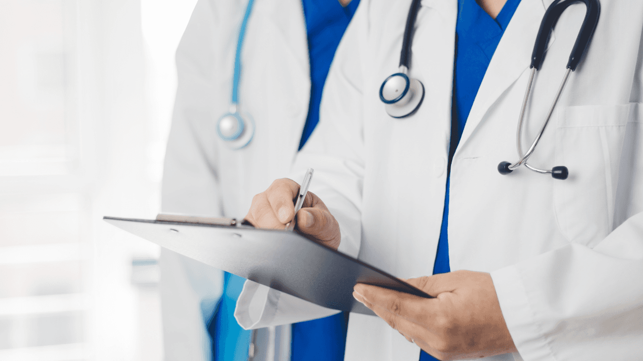 كيف استنزفت وزارة الصحة من الكفاءات قبل عهد "البدور"؟