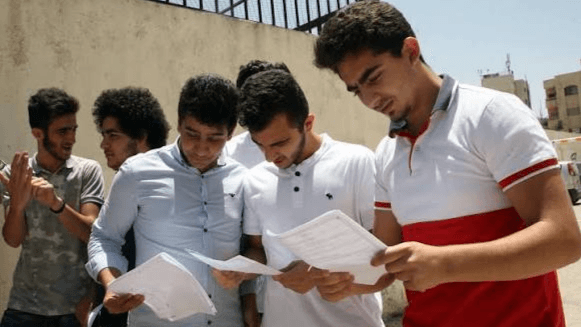 منع التصوير والبث المباشر أمام قاعات التوجيهي دون تصريح مسبق