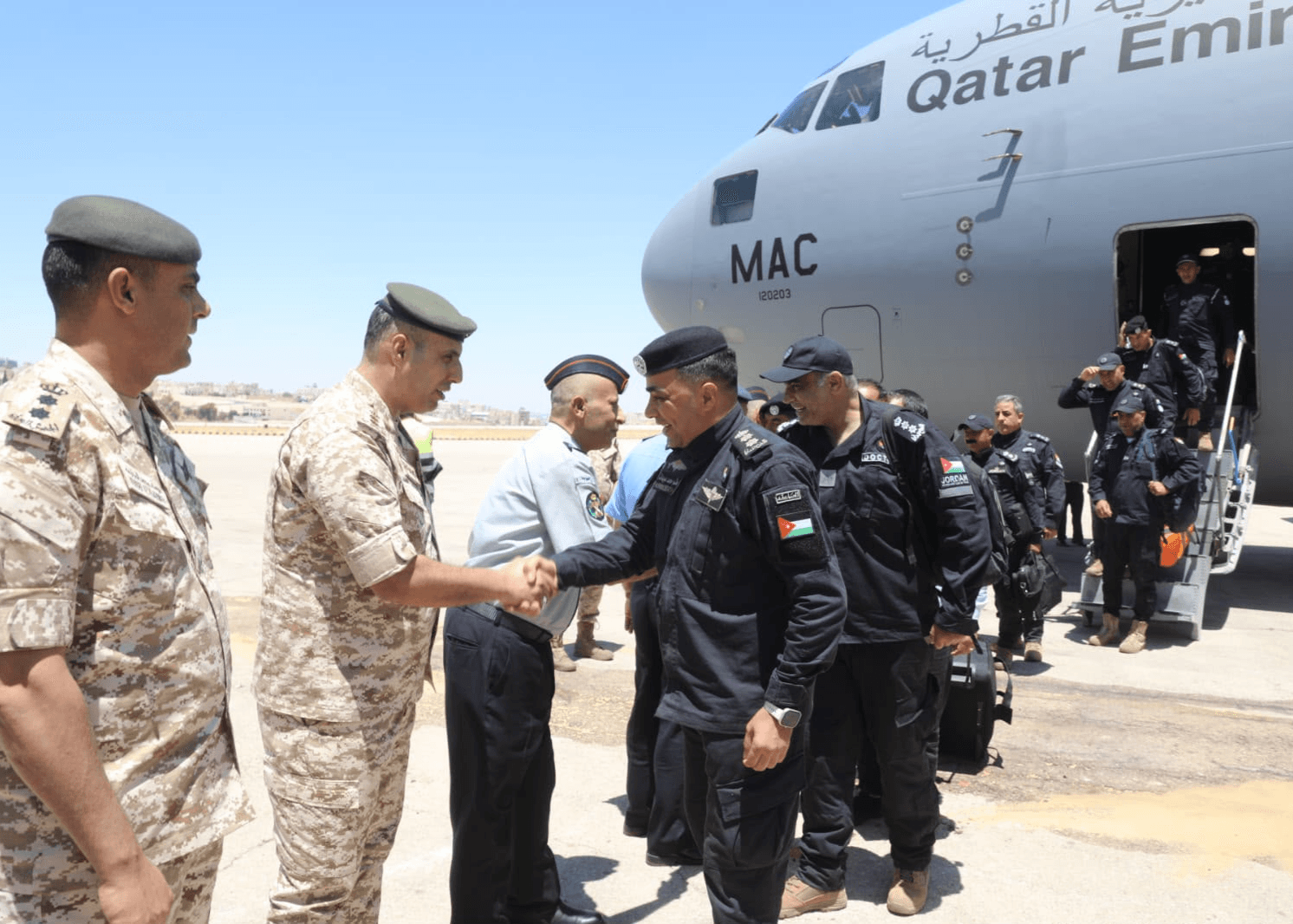 عودة فريق البحث والإنقاذ الأردني من فنزويلا بعد إنقاذ طفل وانتشال 35 ضحية