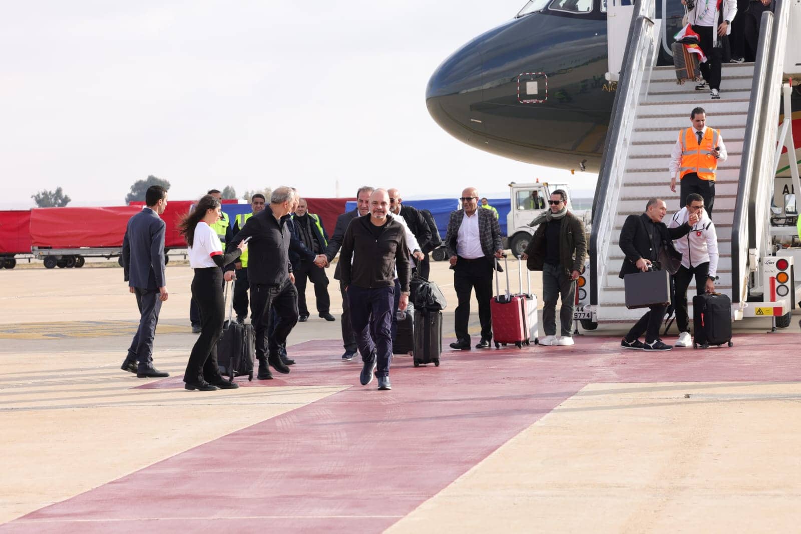 الأمير علي والنشامى يعودون إلى أرض الوطن بعد وصافة كأس العرب 2025