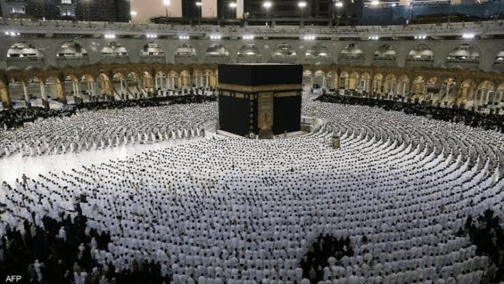 وزارة الحج والعمرة السعودية توقف 21 شركة عمرة عن العمل