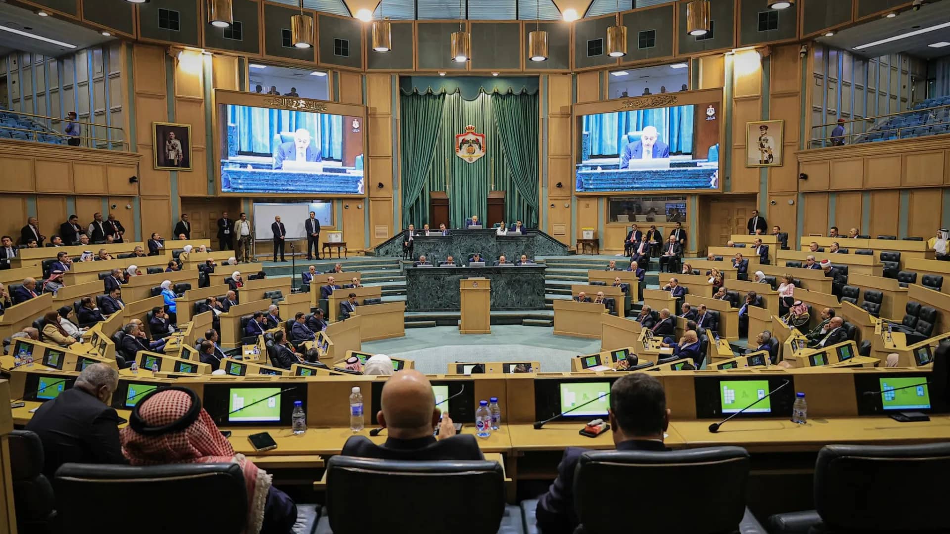 مجلس النواب يُحيل مشاريع قوانين إلى لجان مختصة.. تفاصيل