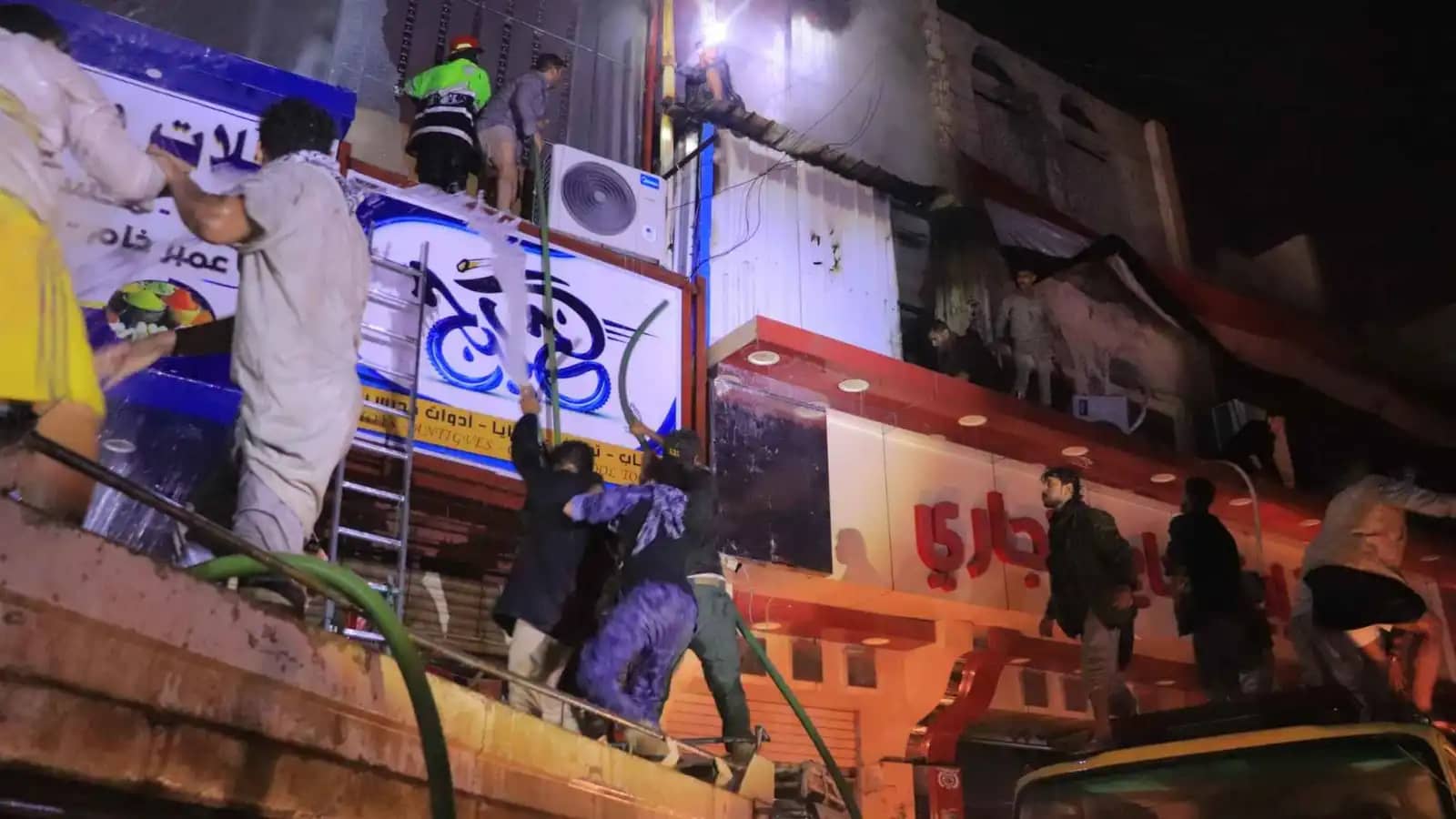 وفاة طفل يمني بحريق مجمع "ابن الحاج" في مأرب