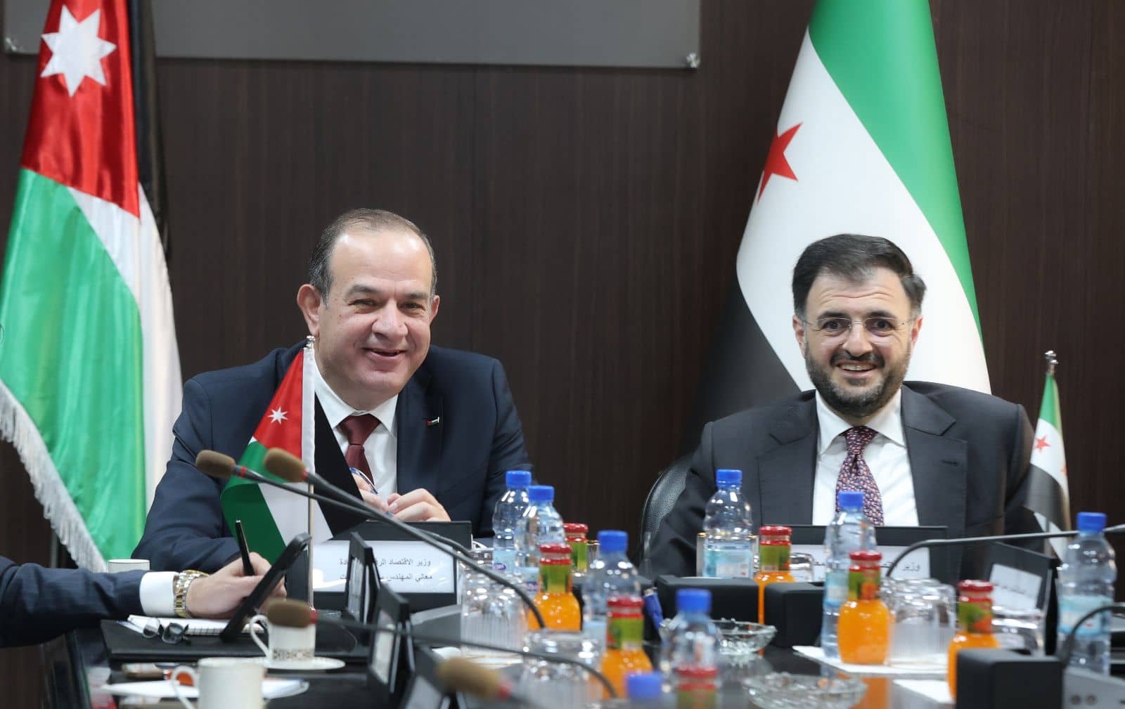 سميرات يبحث التعاون التقني والرقمي في دمشق