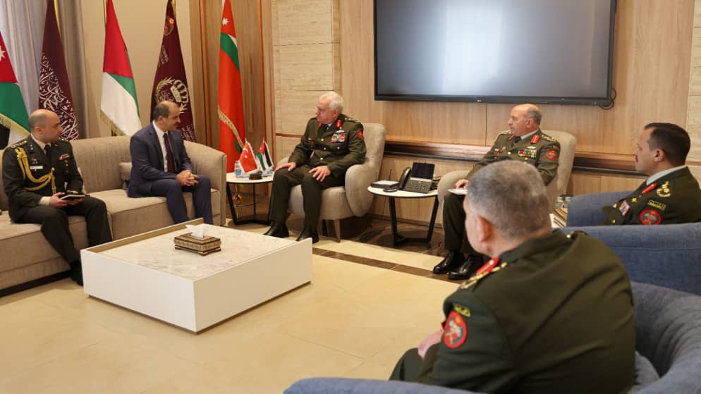الأردن وتركيا يبحثان التعاون المشترك في المجالات الدفاعية والتطورات الإقليمية والدولية