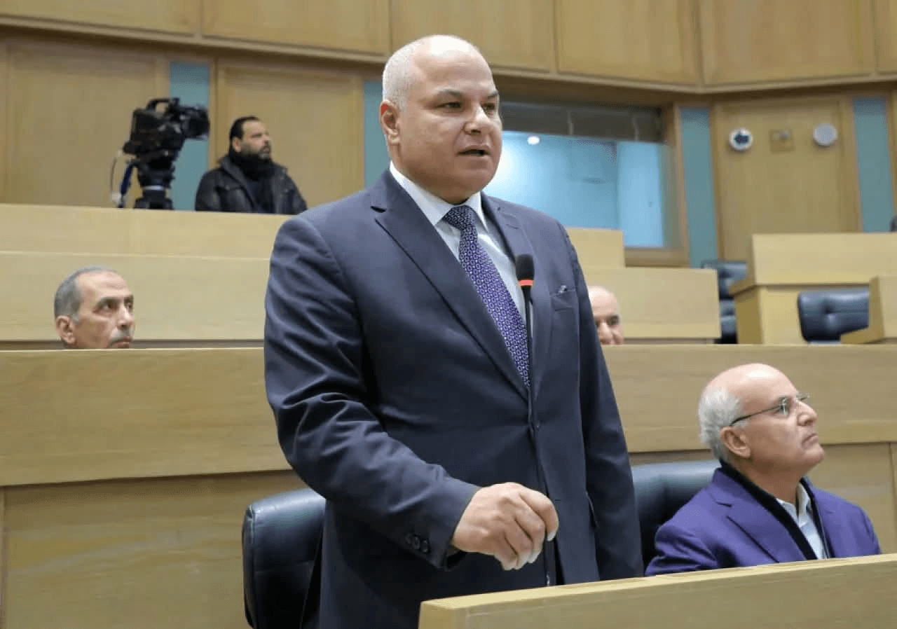 إرادة ملكية بقبول استقالة البكار