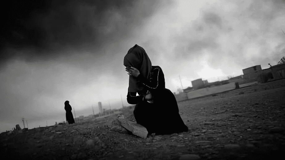 أم مكلومة تروي تفاصيل اللحظات الأخيرة لطفلها قبل وفاته في الزرقاء