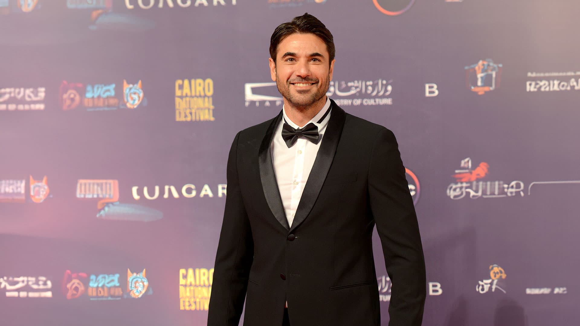 بعد نزاع قضائي استمر 10 سنوات.. حكم لصالح أحمد عز في قضية نفقة طفلي زينة