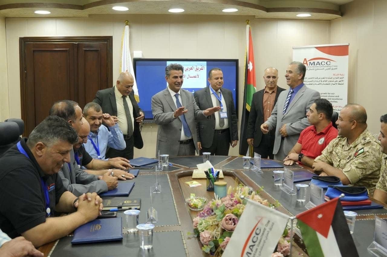 الخصاونة يرعى اختتام دورة عربية متخصصة في إزالة الألغام وتعزيز الشراكات
