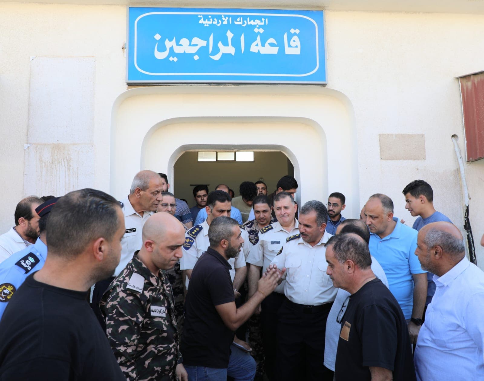 الجمارك تمنح مهلة أسبوعين لاستكمال إجراءات البيان الجمركي