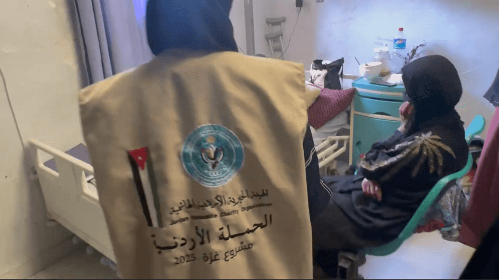 الحملة الأردنية توزع وجبات طعام في مستشفيات شمال قطاع غزة