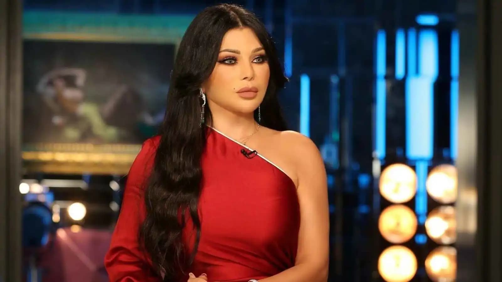 بعد منعها من الغناء في مصر.. هيفاء وهبي تواجه النقابة قضائياً