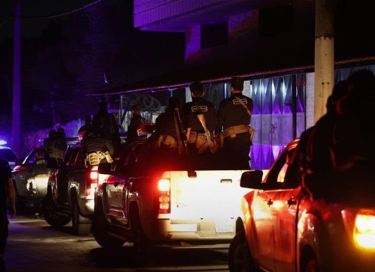 "الداخلية السورية": القبض على مجموعة خارجة عن القانون في طرطوس وضبط أسلحة وذخائر بحوزتها