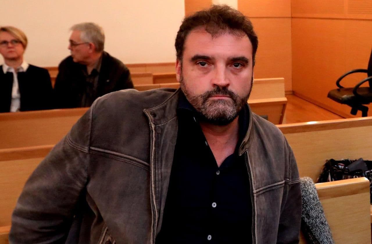 12 وفاة و30 حالة مشتبه بها.. محاكمة طبيب فرنسي بتهمة تسميم مرضى