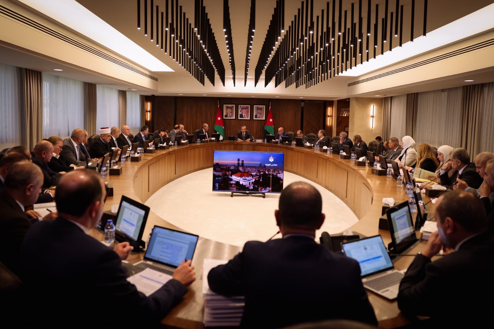 قرارات صادرة عن مجلس الوزراء الأربعاء