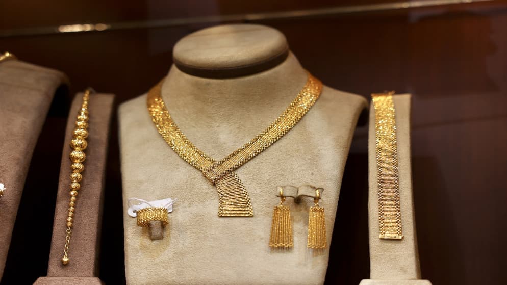 80.7 دينارا سعر الذهب عيار 21 في السوق المحلية