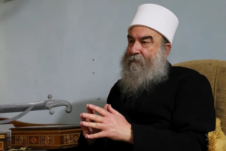 الهجري: لن نتراجع عن حقنا في تقرير المصير