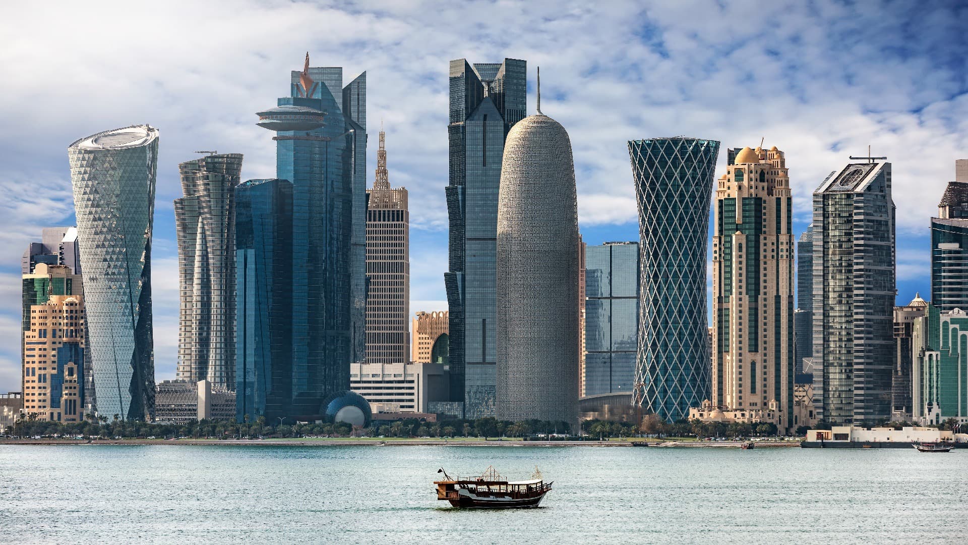 محللون سياسيون أردنيون وعرب يدقون ناقوس الخطر بالتزامن مع قمة الدوحة