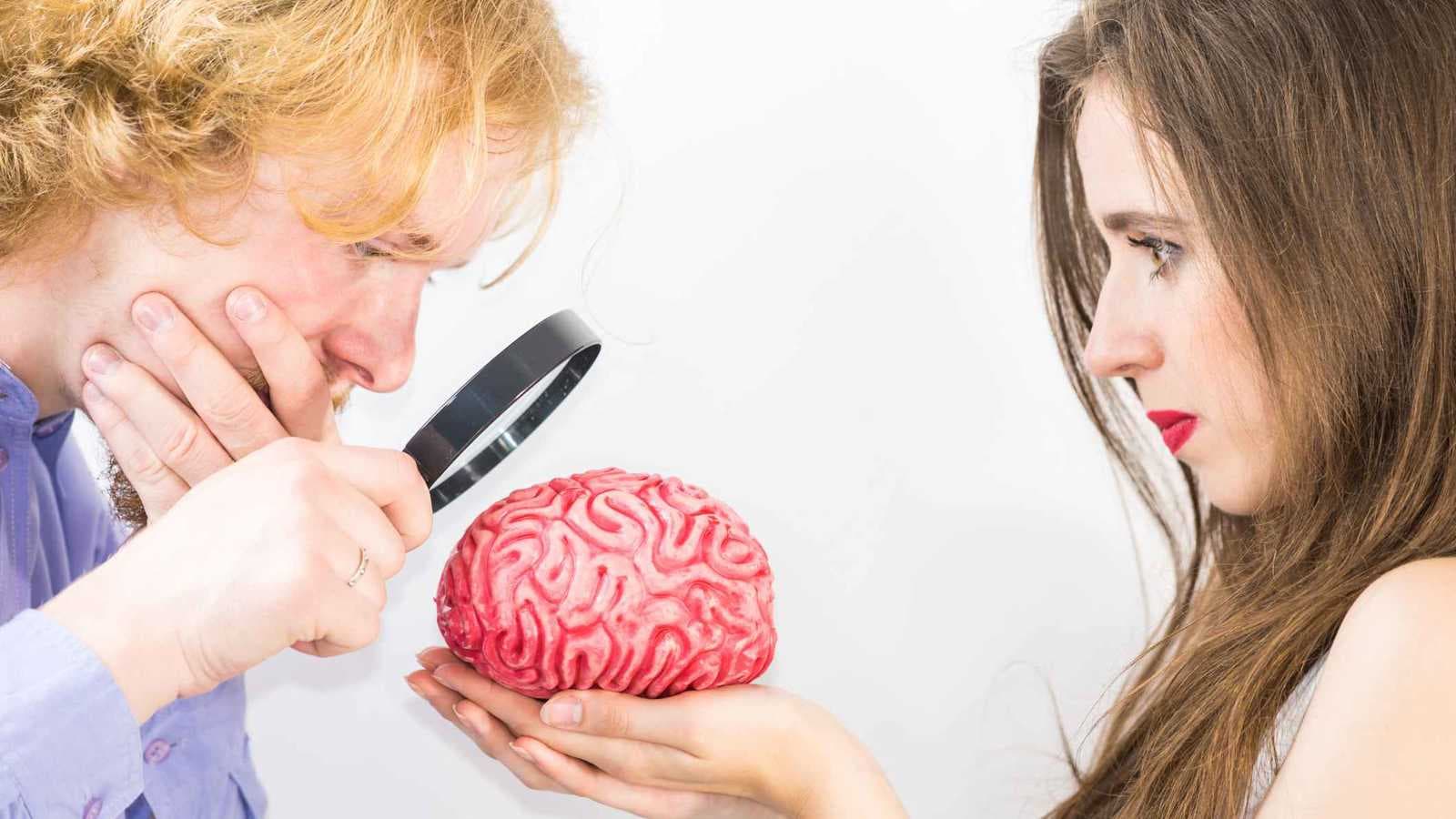 التقدم في السن يكشف اختلافاً مثيراً بين دماغ الرجل والمرأة