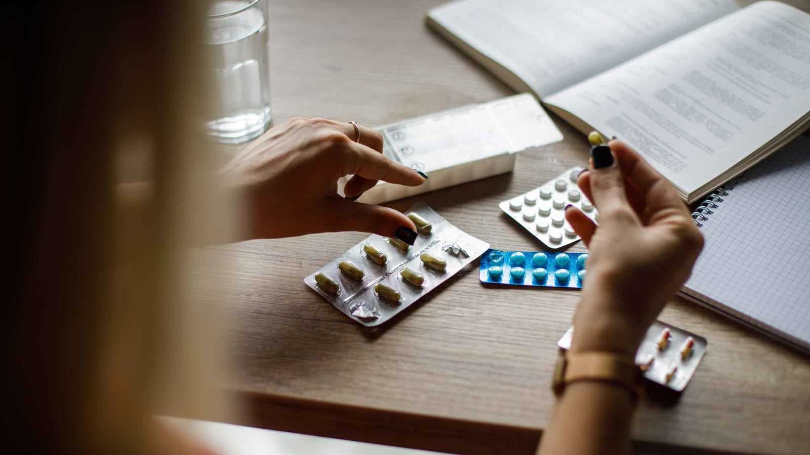 كيف يؤثر توقيت تناول الأدوية على فعاليتها؟