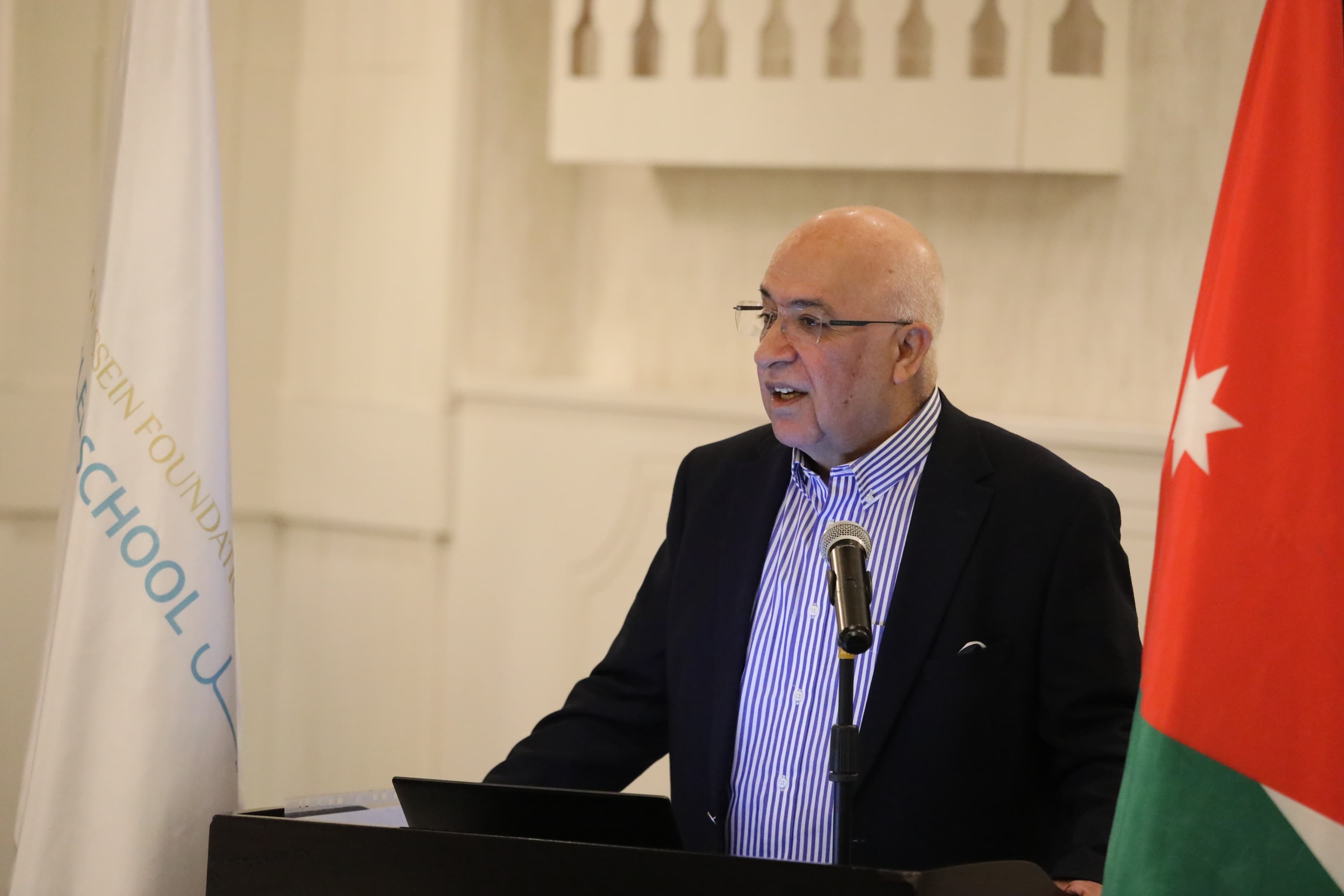 المعايطة يوضح آلية التعامل مع قرار فصل النائب محمد الجراح من حزب العمال
