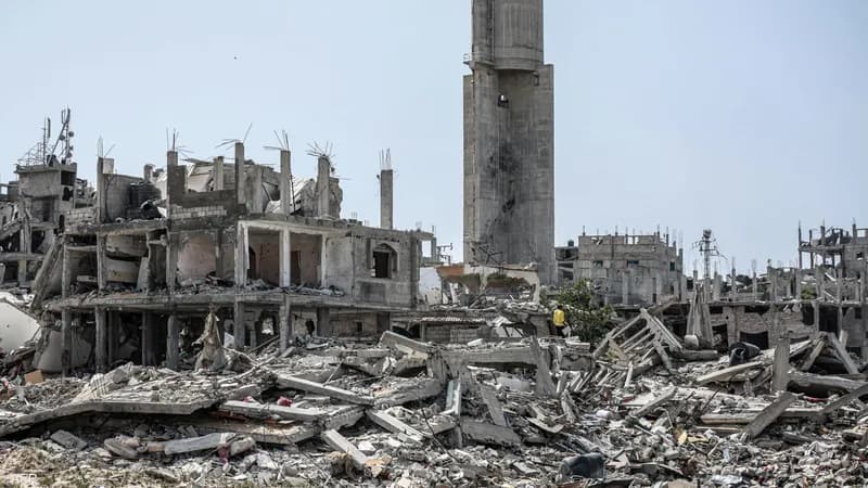الأونروا: أكثر من 61 مليون طن من الأنقاض تغطي قطاع غزة