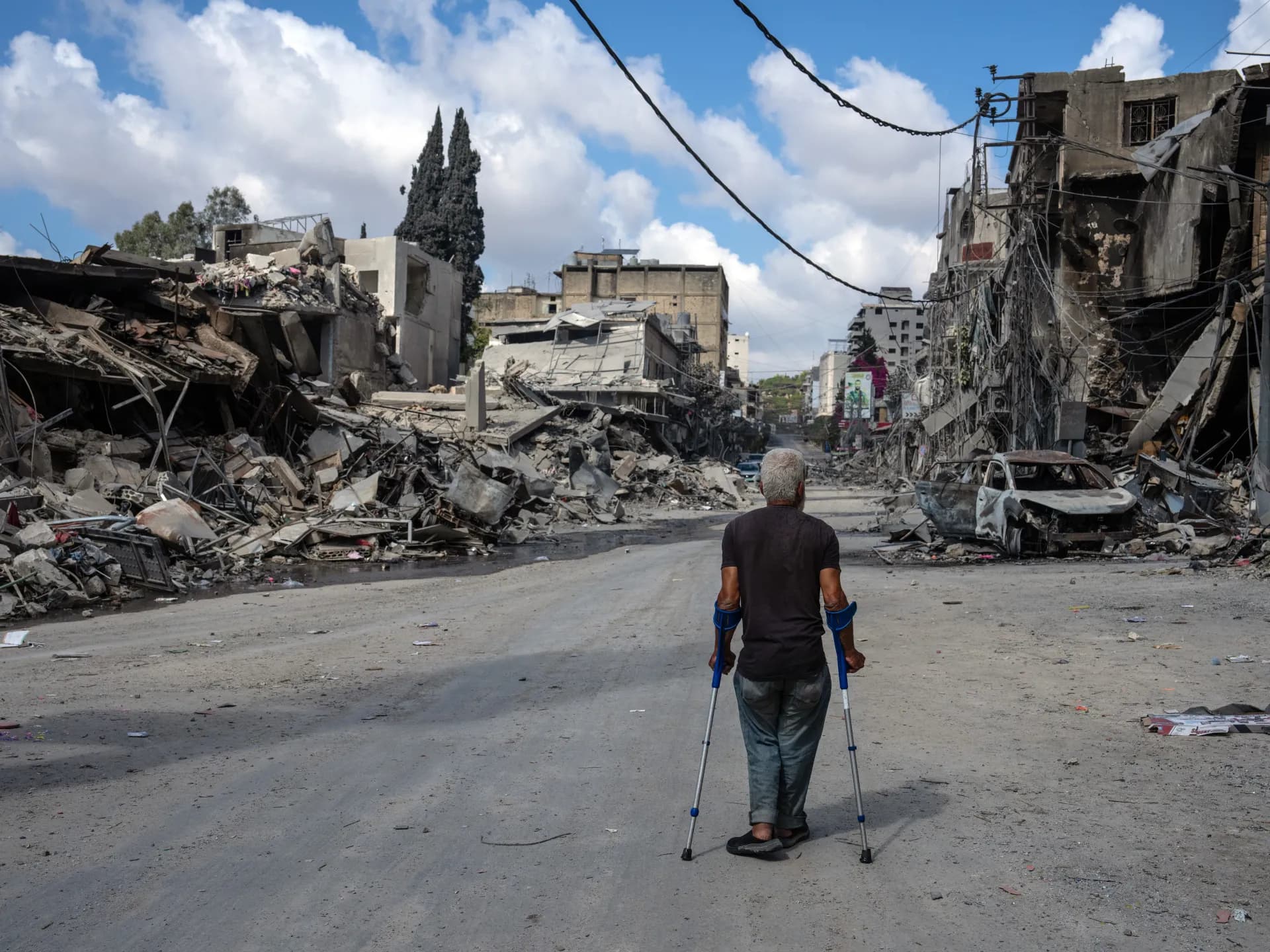 الصحة اللبنانية: 1308 بين شهيد وجريح حصيلة عام من العدوان الإسرائيلي