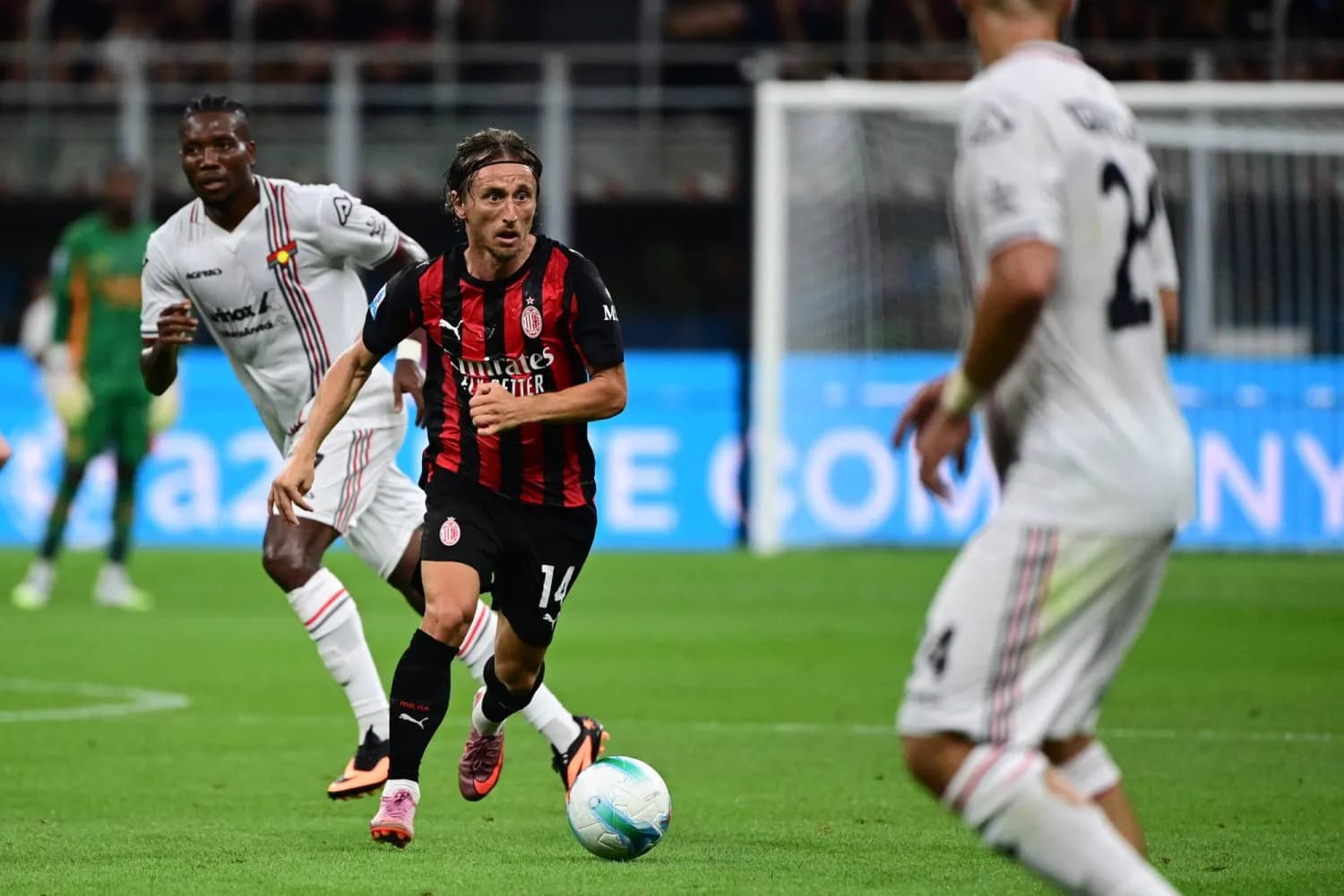 الدوري الإيطالي: ميلان يبحث عن التعويض من بوابة ليتشي