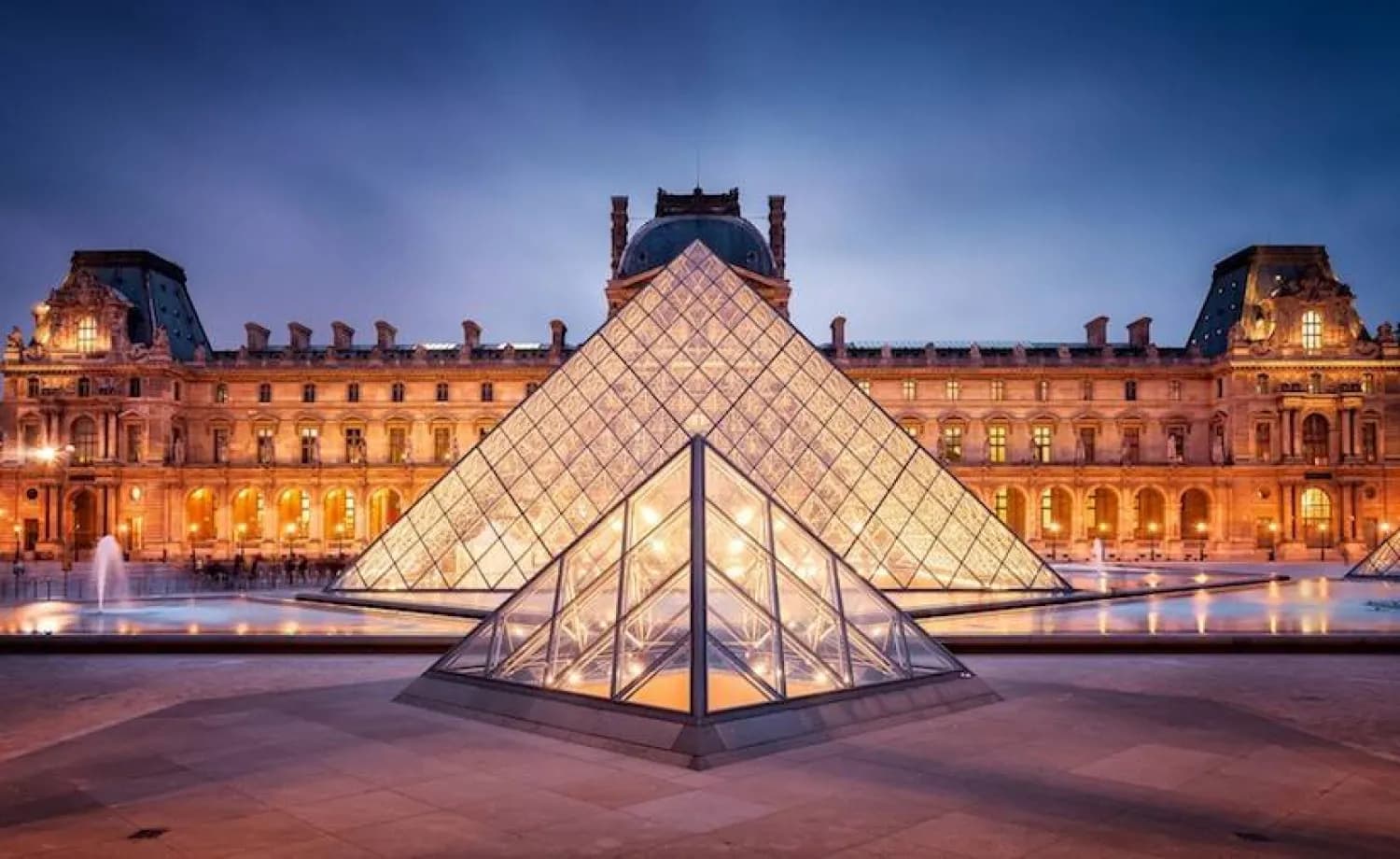 فرنسا: سرقة متحف اللوفر نفذها مجرمون صغار وليس محترفون