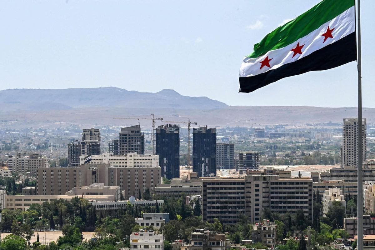 رويترز:الجيش الإسرائيلي ينفذ عملية إنزال على موقع مرتفع قرب دمشق