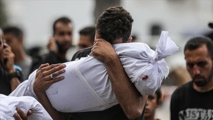 مصادر فلسطينية: انتشال جثامين 130 شهيدا من مناطق عدة بقطاع غزة منذ صباح الجمعة