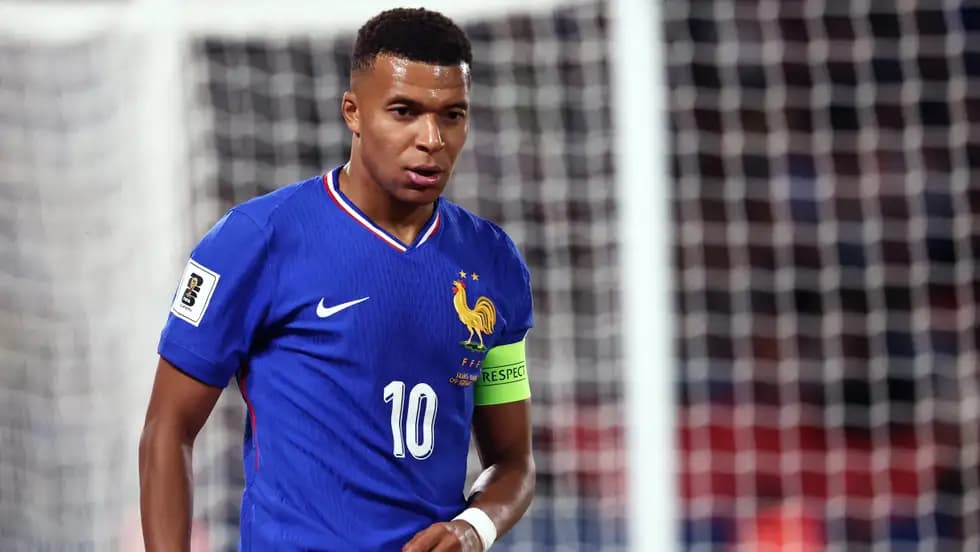 إمبابي ثاني أفضل هداف لمنتخب الديوك