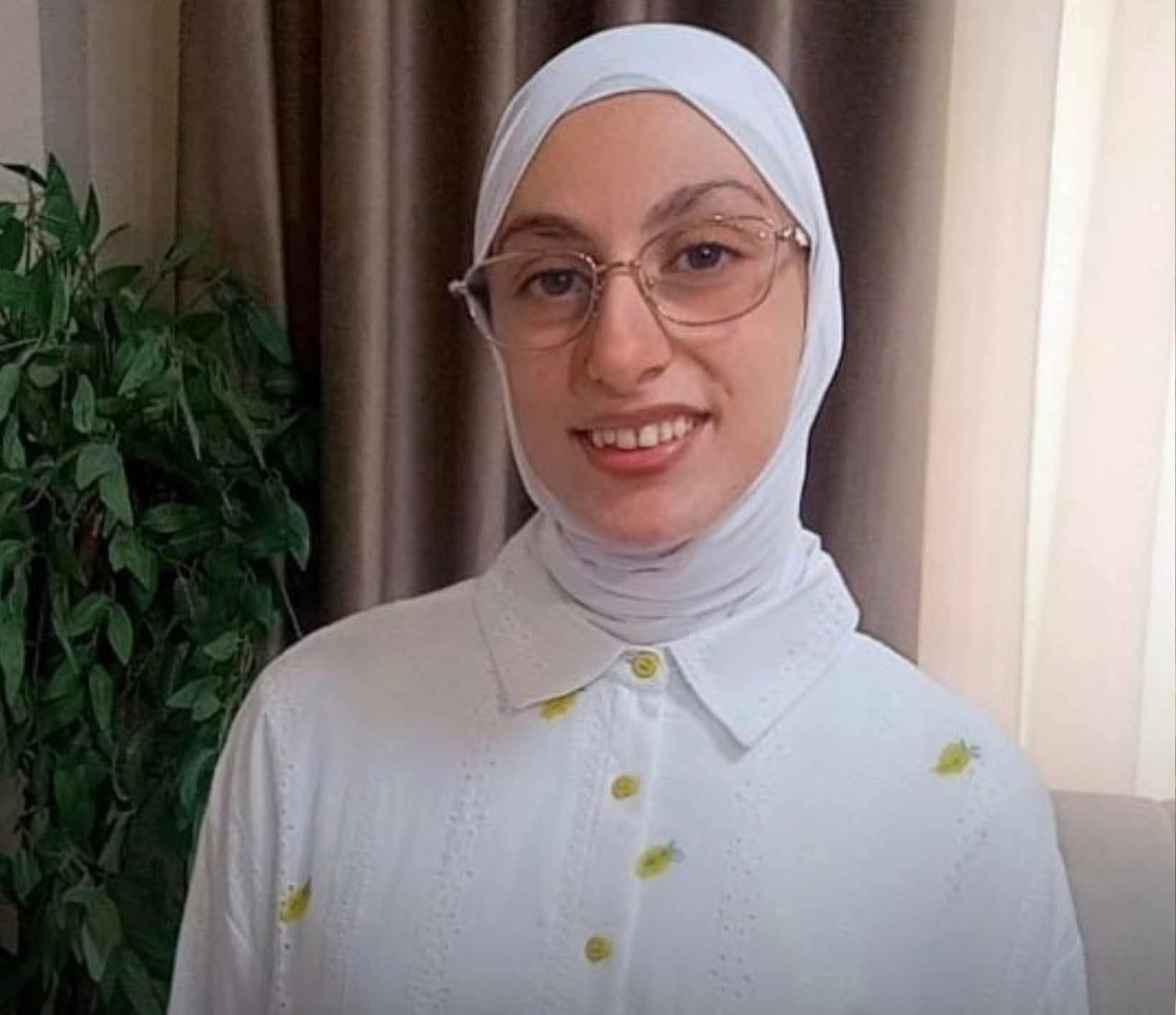 رغد وليد مسعود الأولى على المملكة في الصف الحادي عشر بعلامة كاملة