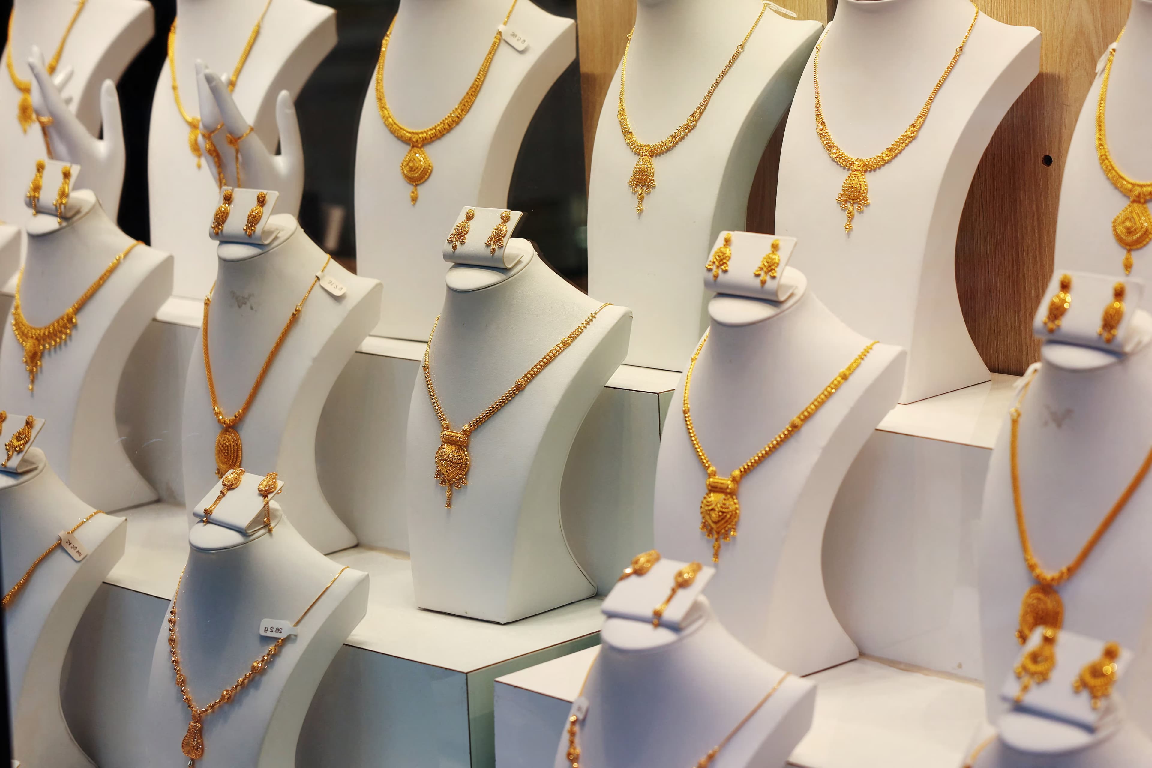 أسعار الذهب في الأردن تسجل ارتفاعاً بنحو 40 قرشاً صباح الأربعاء