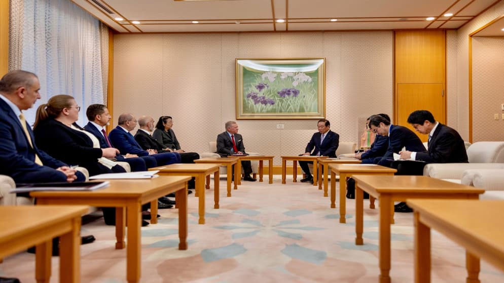 الملك يعقد لقاءات مع قادة في البرلمان الياباني بطوكيو