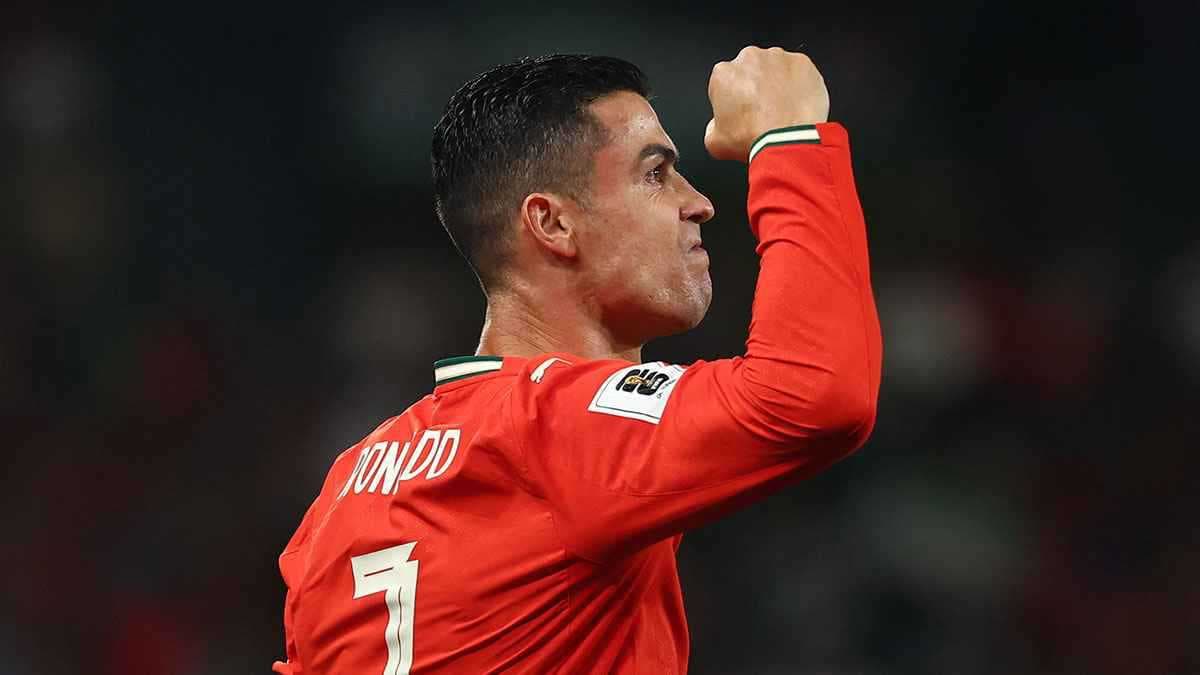 مركز "غريب" لكريستيانو رونالدو.. ترتيب أعظم 10 لاعبين في التاريخ