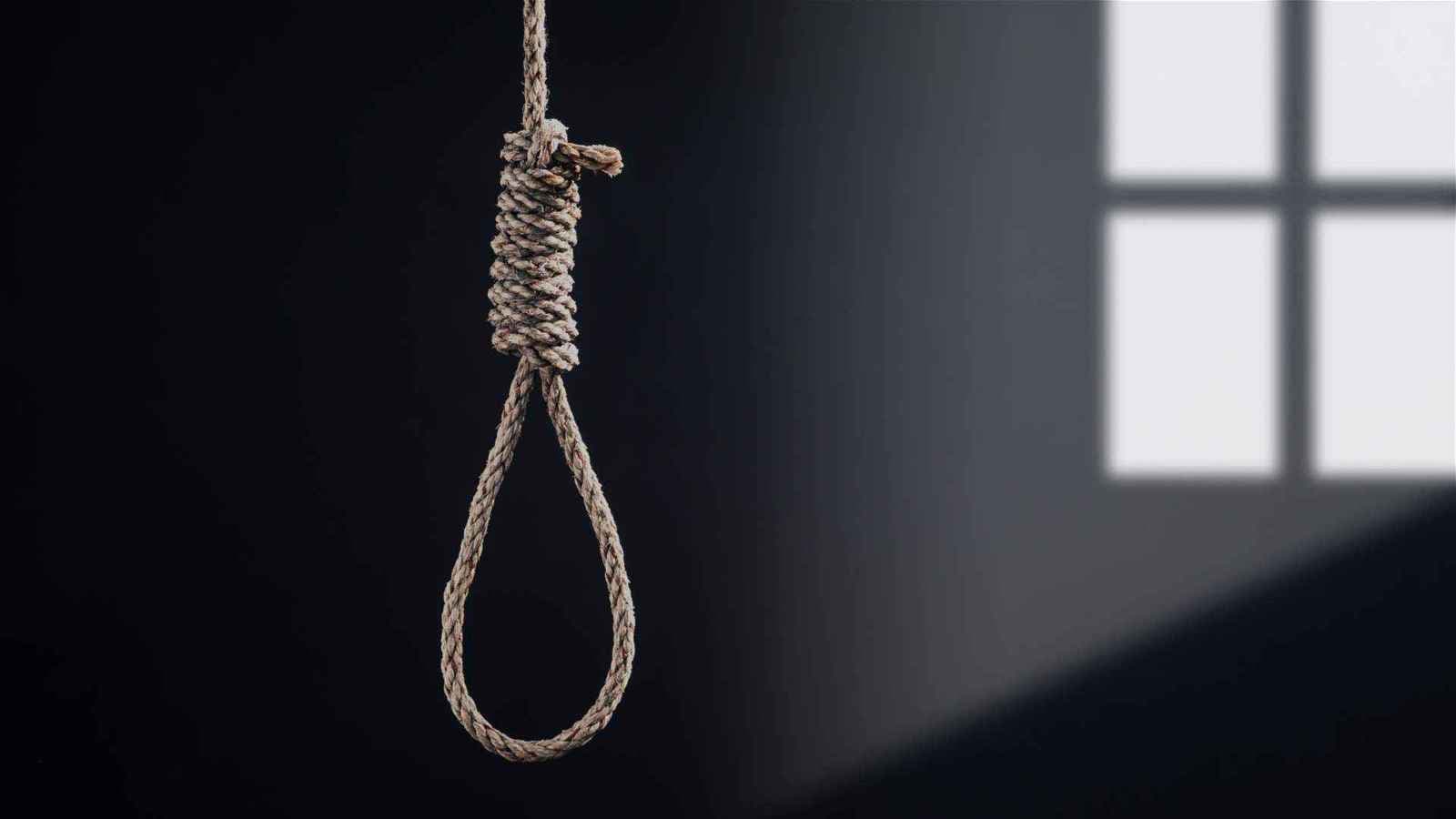 بعد ضغوط نفسية.. طفل ينهي حياته شنقًا في العراق