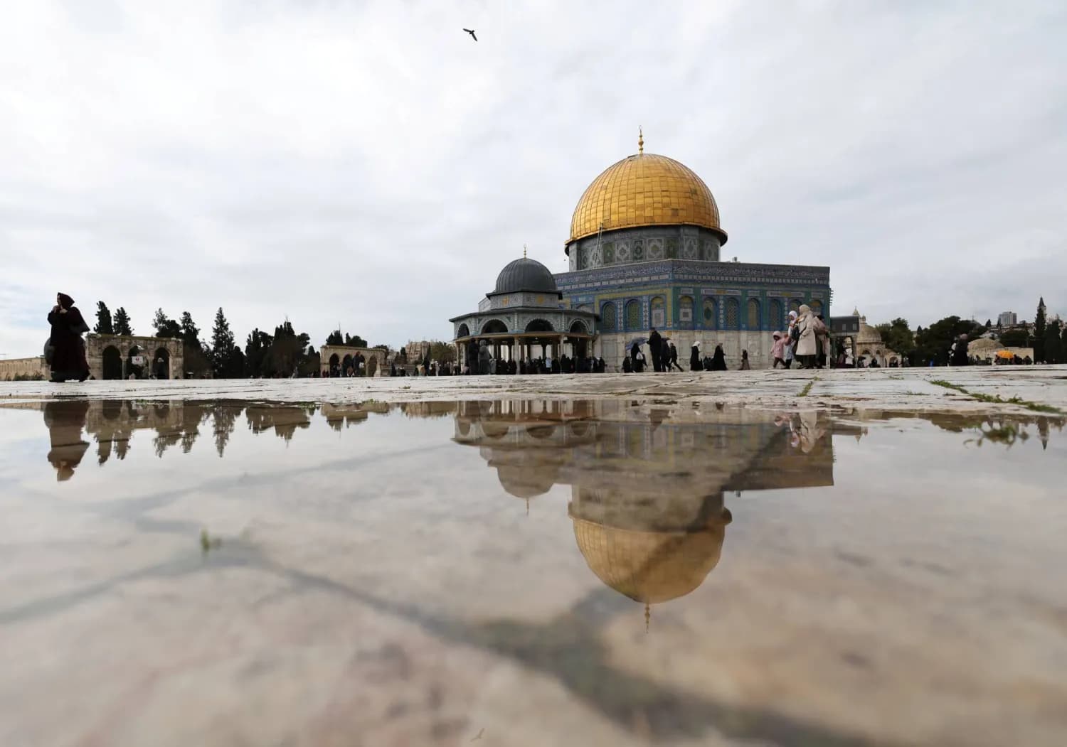 الأردن يرحب بقرار "اليونسكو" بشأن مدينة القدس وأسوارها